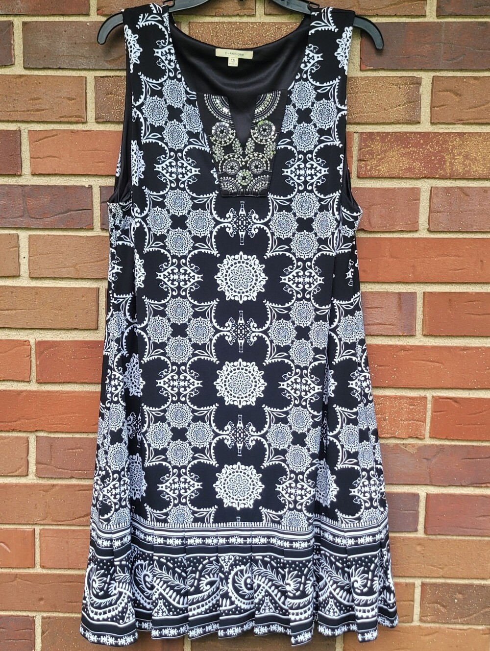 41 Hawthorn Sleeveless Midi Dress, Pleated and Jeweled Accents Womens XXL Black